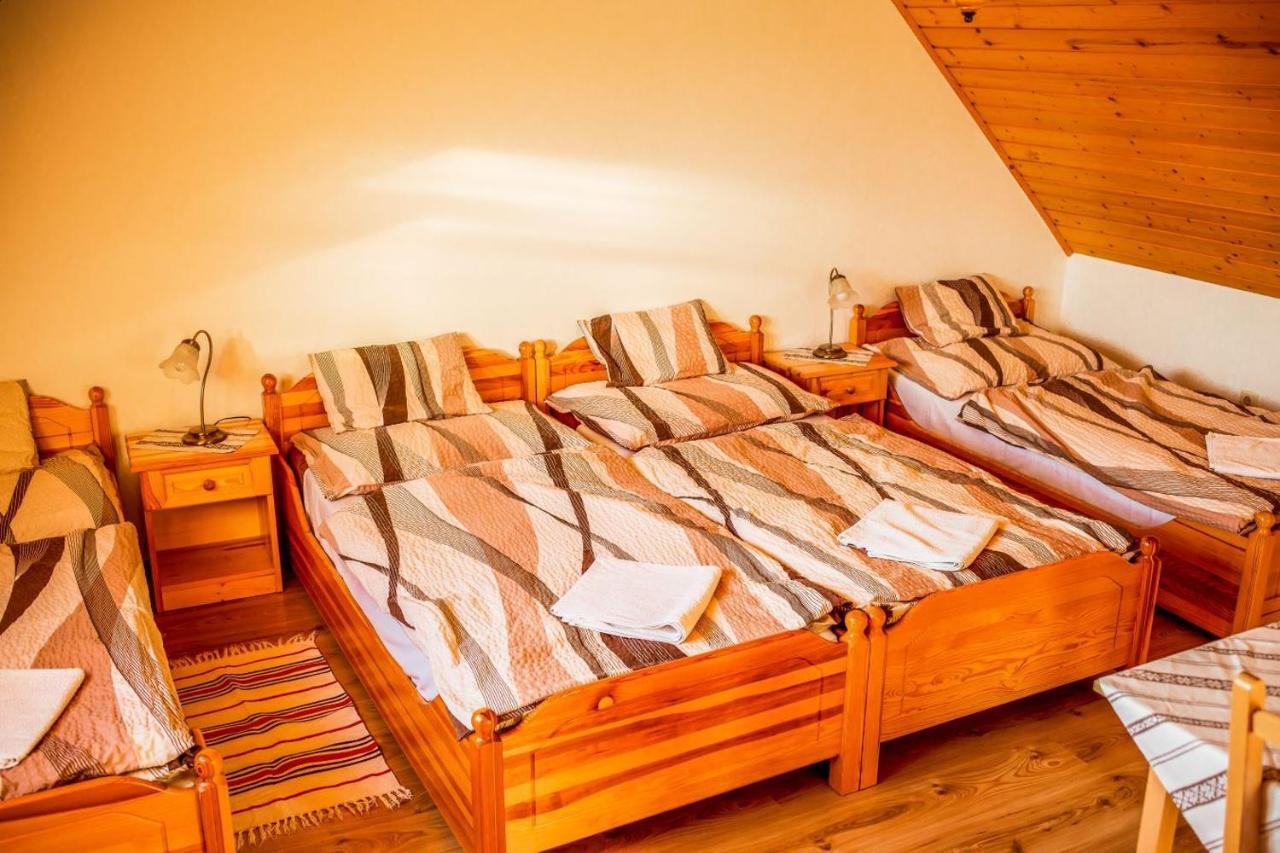 Nosztalgia Vendégház Zalaegerszeg Esterno foto