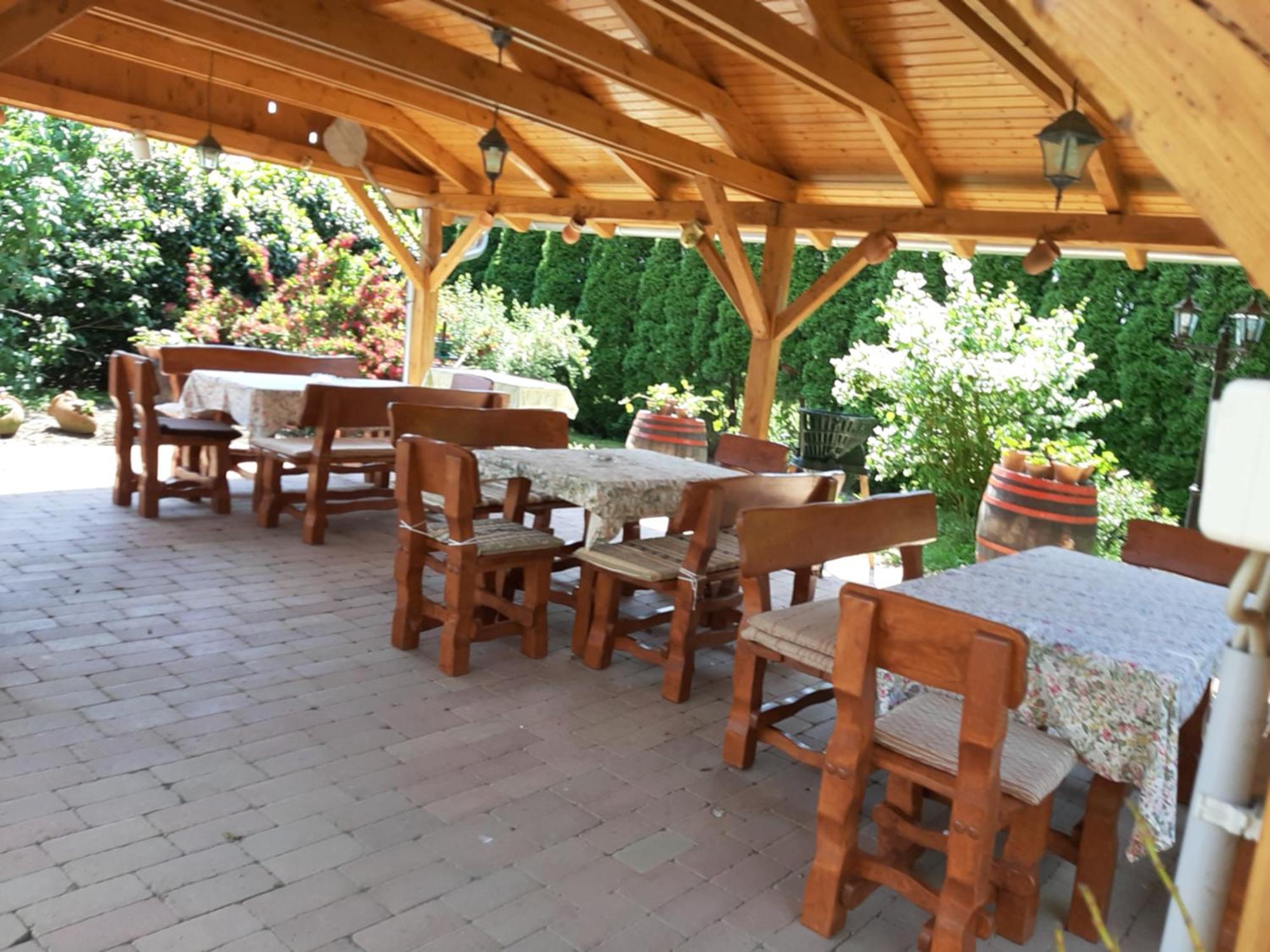 Nosztalgia Vendégház Zalaegerszeg Esterno foto